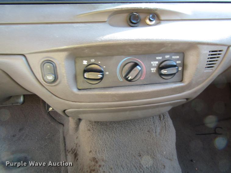 image for item DD7897 2003 Ford Crown Victoria Police Interceptor