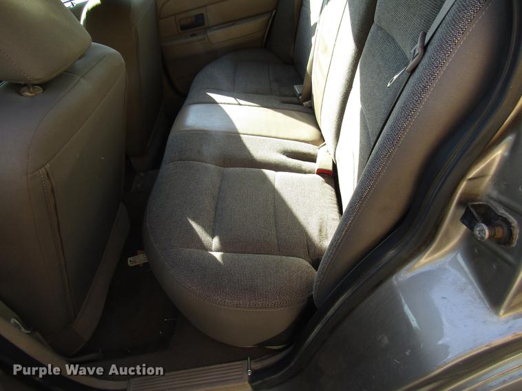 image for item DD7897 2003 Ford Crown Victoria Police Interceptor