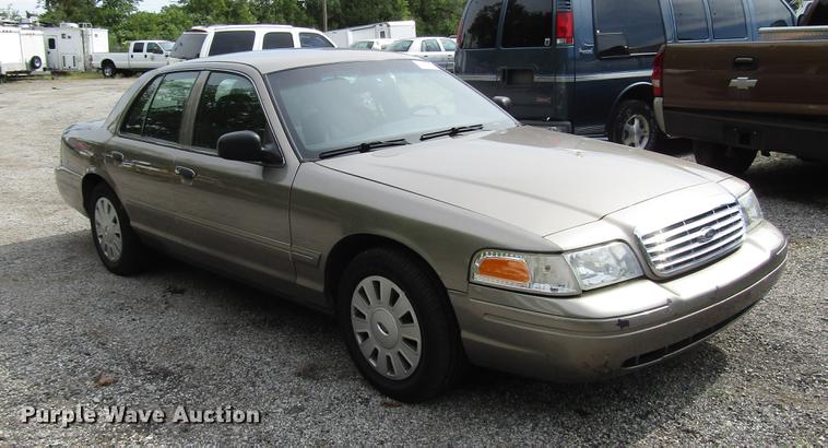 image for item DD7898 2006 Ford Crown Victoria Police Interceptor