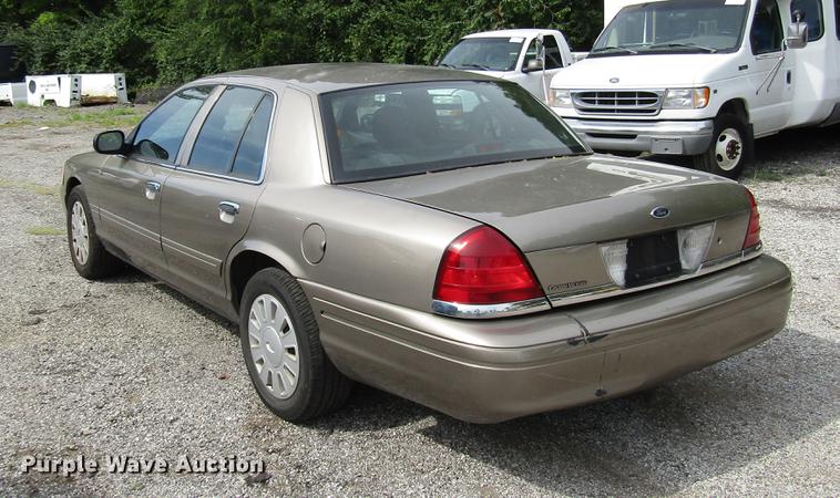 image for item DD7898 2006 Ford Crown Victoria Police Interceptor