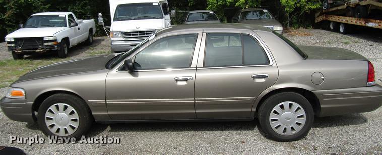 image for item DD7898 2006 Ford Crown Victoria Police Interceptor