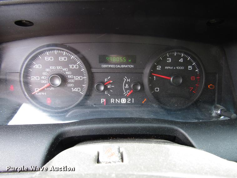 image for item DD7898 2006 Ford Crown Victoria Police Interceptor