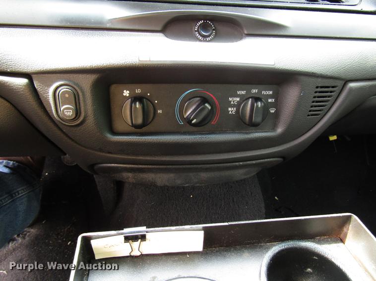 image for item DD7898 2006 Ford Crown Victoria Police Interceptor