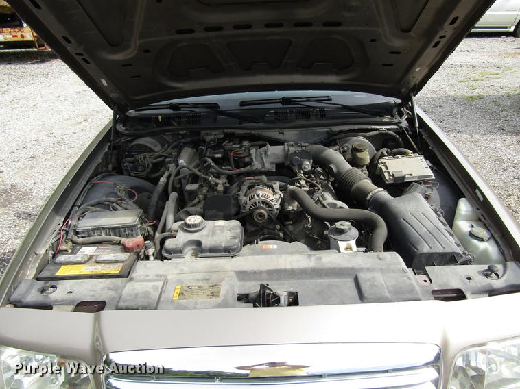 image for item DD7898 2006 Ford Crown Victoria Police Interceptor