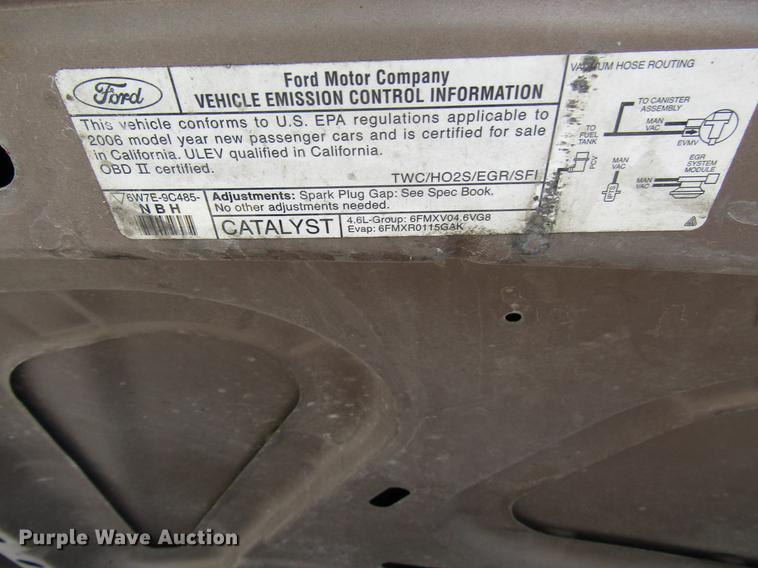 image for item DD7898 2006 Ford Crown Victoria Police Interceptor