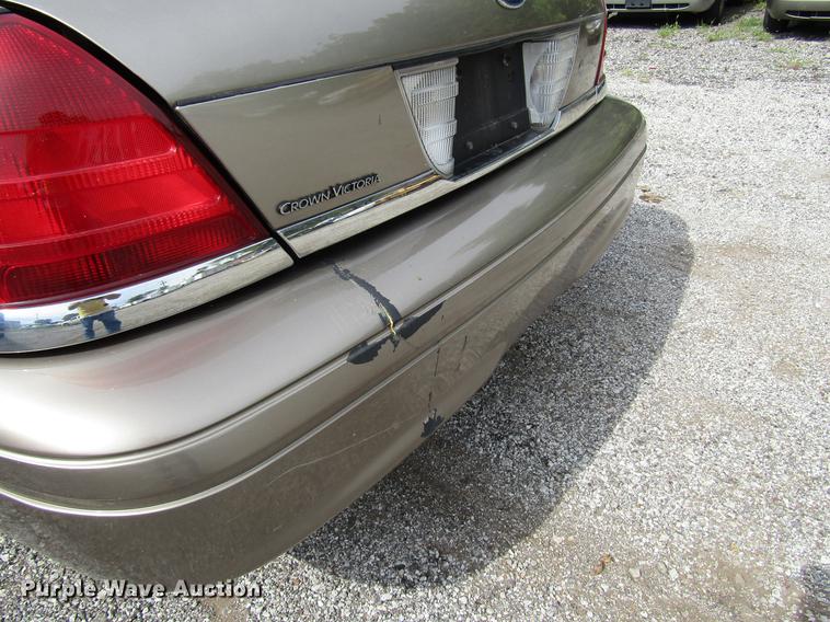 image for item DD7898 2006 Ford Crown Victoria Police Interceptor