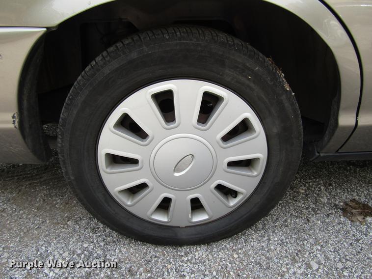 image for item DD7898 2006 Ford Crown Victoria Police Interceptor