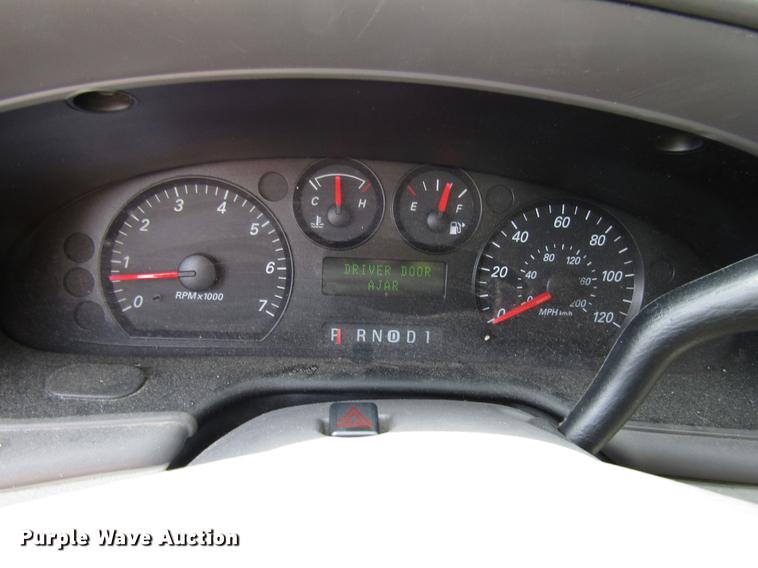 image for item DD7899 2006 Ford Taurus SE