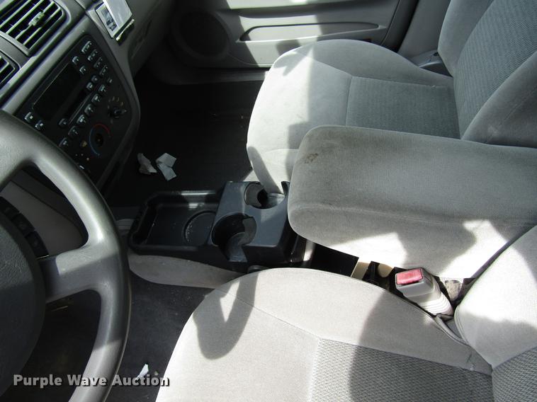 image for item DD7899 2006 Ford Taurus SE