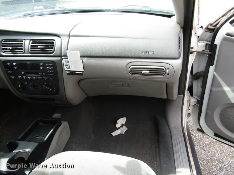 image for item DD7899 2006 Ford Taurus SE