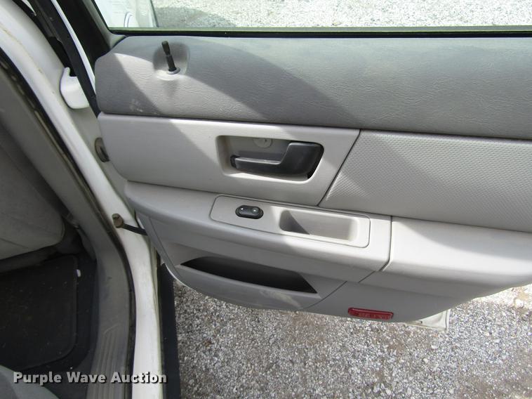 image for item DD7899 2006 Ford Taurus SE