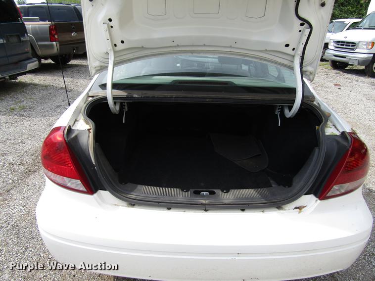 image for item DD7899 2006 Ford Taurus SE