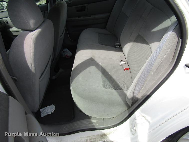 image for item DD7899 2006 Ford Taurus SE