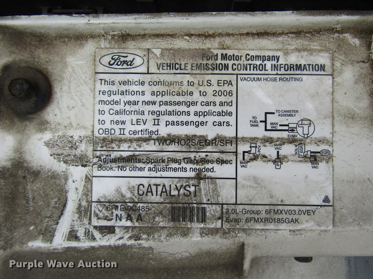 image for item DD7899 2006 Ford Taurus SE