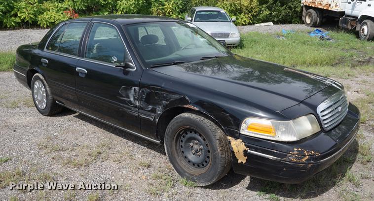 image for item DD7902 2000 Ford Crown Victoria Police Interceptor