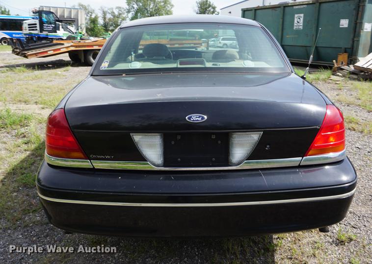 image for item DD7902 2000 Ford Crown Victoria Police Interceptor