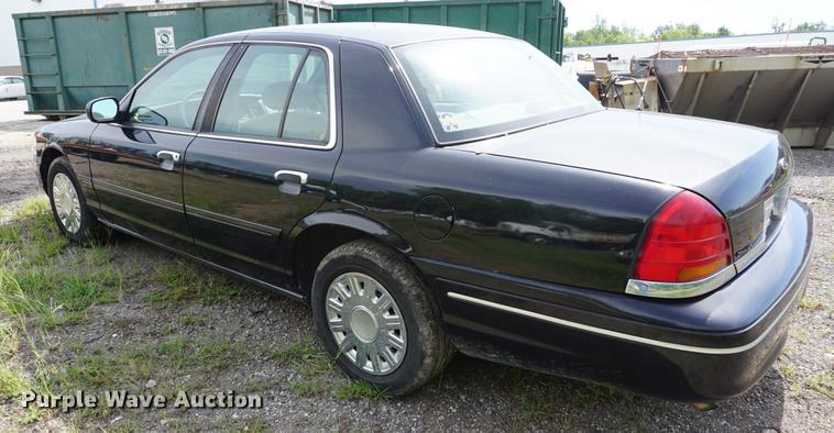 image for item DD7902 2000 Ford Crown Victoria Police Interceptor