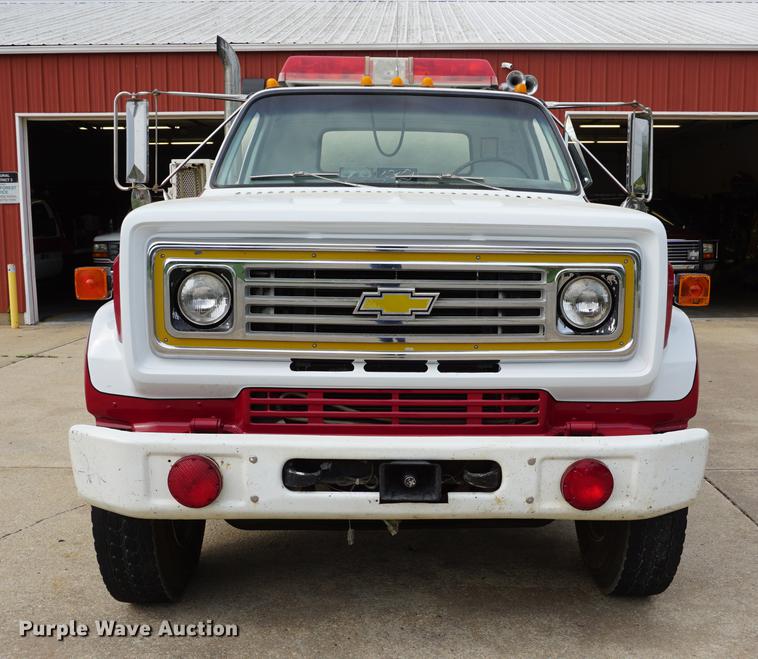 image for item DD7913 1982 Chevrolet Kodiak C70 tanker fire truck