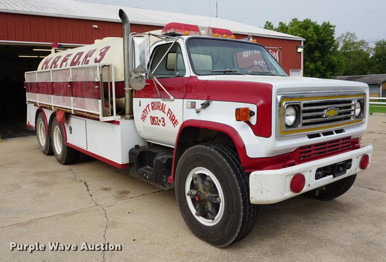 image for item DD7913 1982 Chevrolet Kodiak C70 tanker fire truck