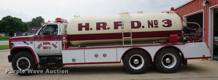 image for item DD7913 1982 Chevrolet Kodiak C70 tanker fire truck