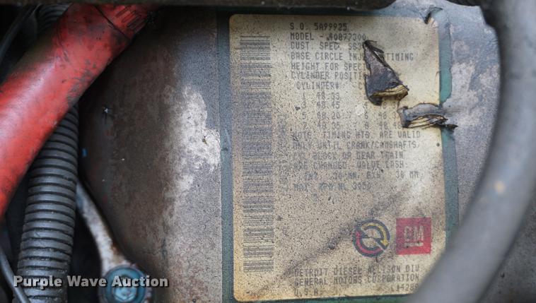 image for item DD7913 1982 Chevrolet Kodiak C70 tanker fire truck