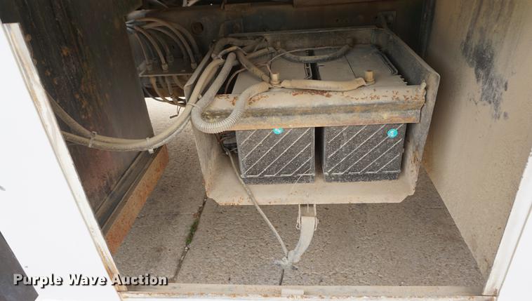 image for item DD7913 1982 Chevrolet Kodiak C70 tanker fire truck