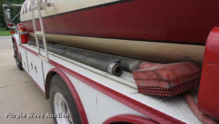 image for item DD7913 1982 Chevrolet Kodiak C70 tanker fire truck