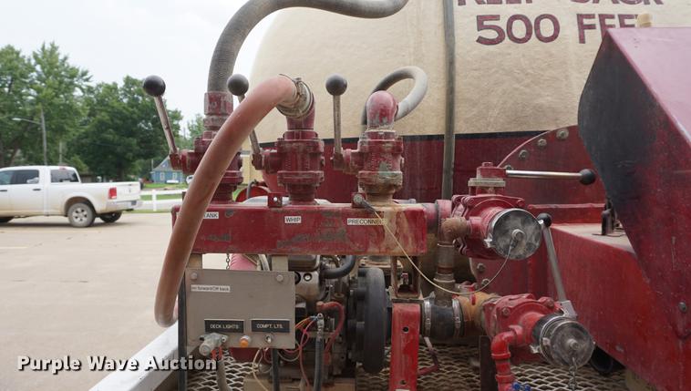 image for item DD7913 1982 Chevrolet Kodiak C70 tanker fire truck