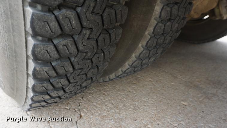 image for item DD7913 1982 Chevrolet Kodiak C70 tanker fire truck