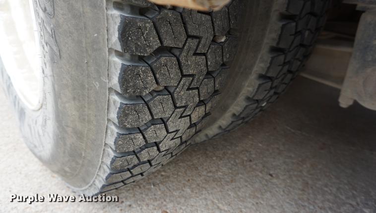 image for item DD7913 1982 Chevrolet Kodiak C70 tanker fire truck