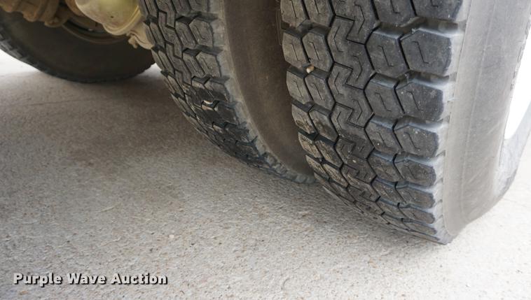 image for item DD7913 1982 Chevrolet Kodiak C70 tanker fire truck