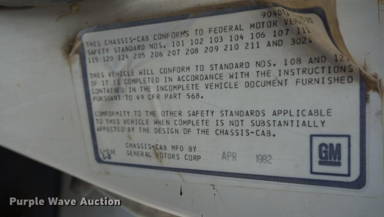 image for item DD7913 1982 Chevrolet Kodiak C70 tanker fire truck