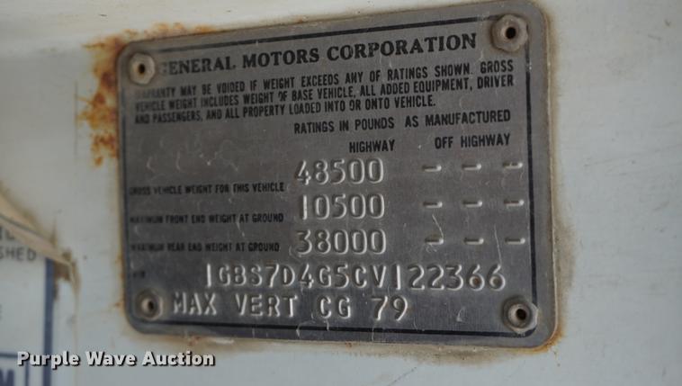 image for item DD7913 1982 Chevrolet Kodiak C70 tanker fire truck