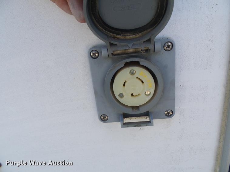 image for item DD8615 1998 Diamond enclosed cargo trailer