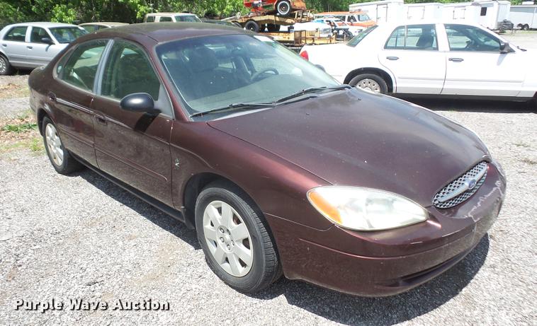 image for item DE1680 2001 Ford Taurus LX