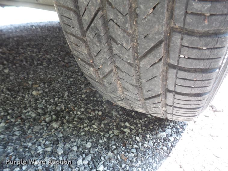 image for item DE1680 2001 Ford Taurus LX