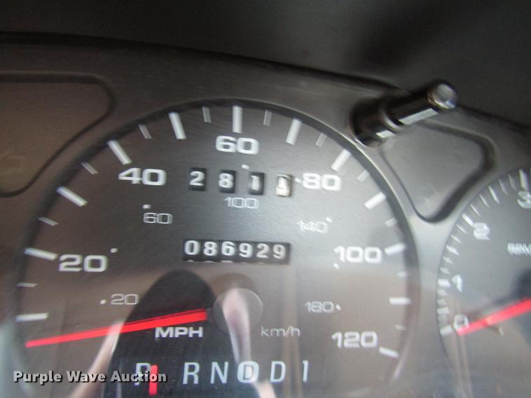 image for item DE1680 2001 Ford Taurus LX