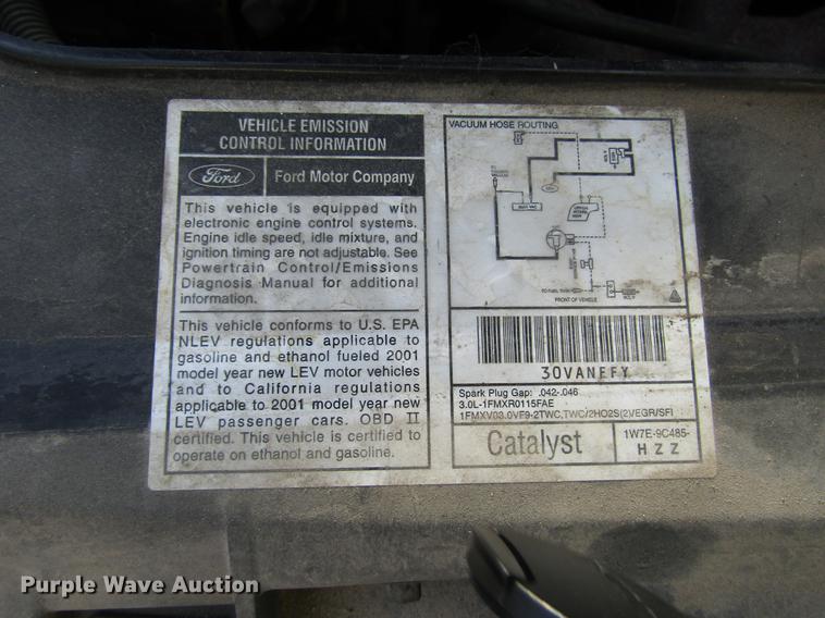 image for item DE1680 2001 Ford Taurus LX