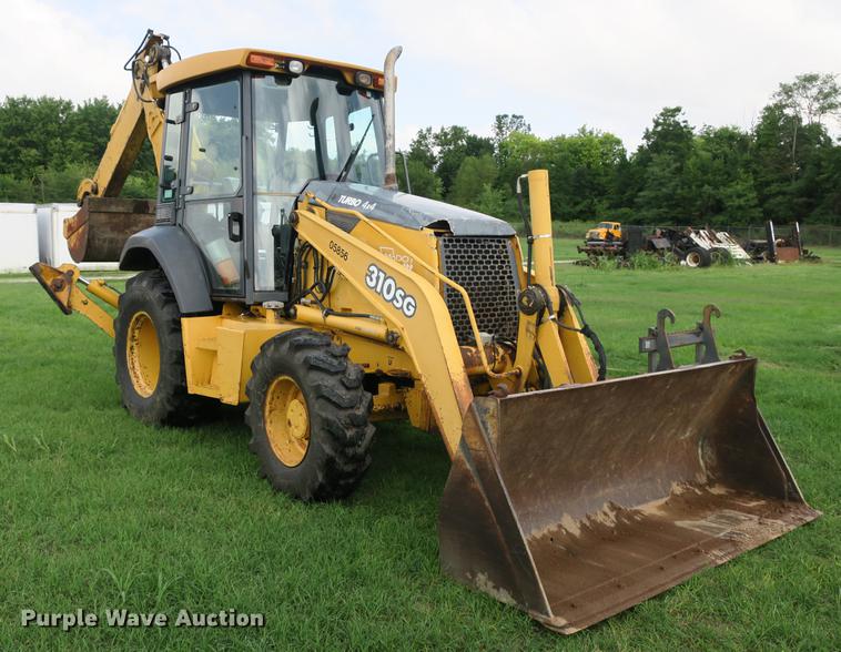 image for item DE3797 2002 John Deere 310SG backhoe