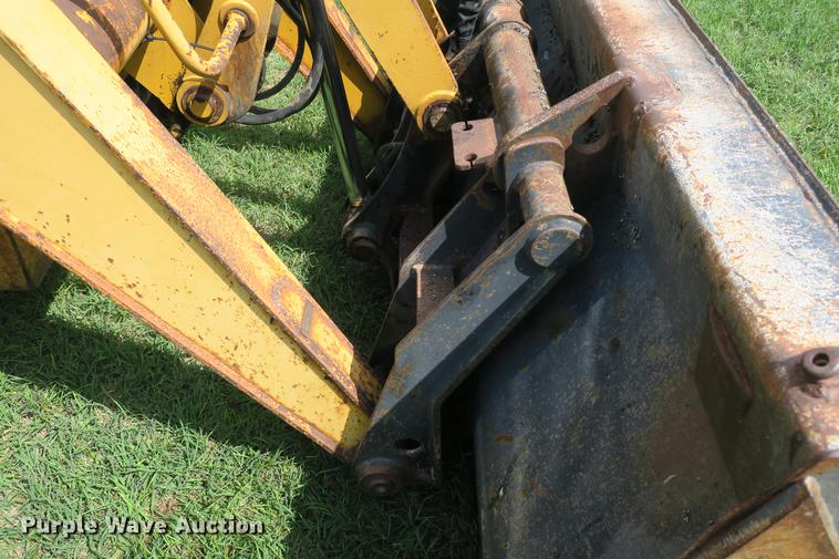 image for item DE3797 2002 John Deere 310SG backhoe