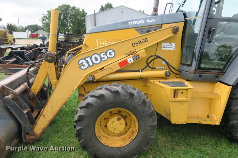 image for item DE3797 2002 John Deere 310SG backhoe