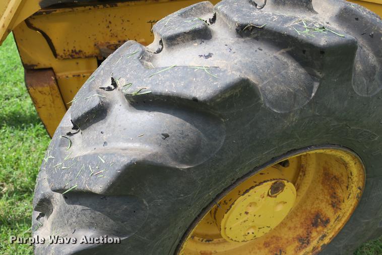 image for item DE3797 2002 John Deere 310SG backhoe