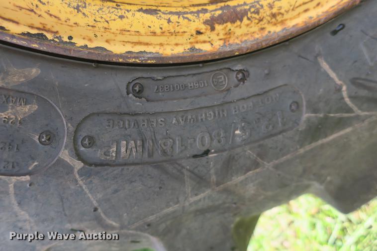 image for item DE3797 2002 John Deere 310SG backhoe