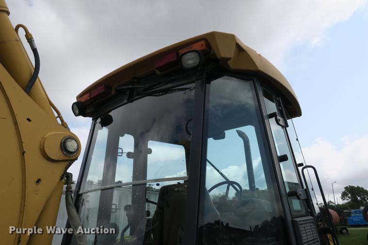 image for item DE3797 2002 John Deere 310SG backhoe