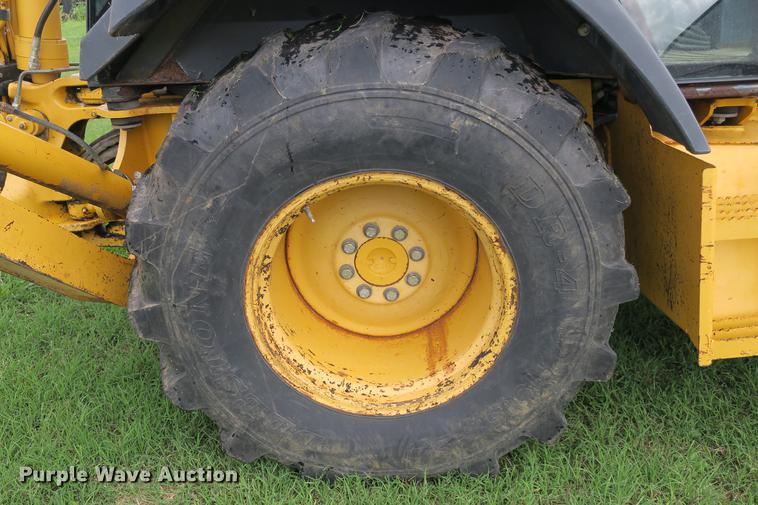 image for item DE3797 2002 John Deere 310SG backhoe