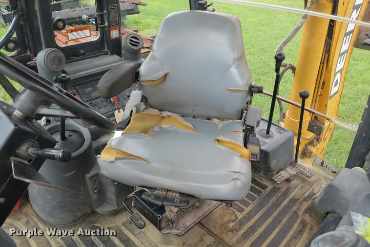 image for item DE3797 2002 John Deere 310SG backhoe