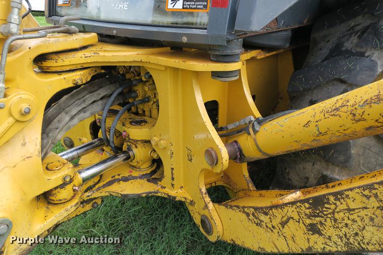 image for item DE3797 2002 John Deere 310SG backhoe