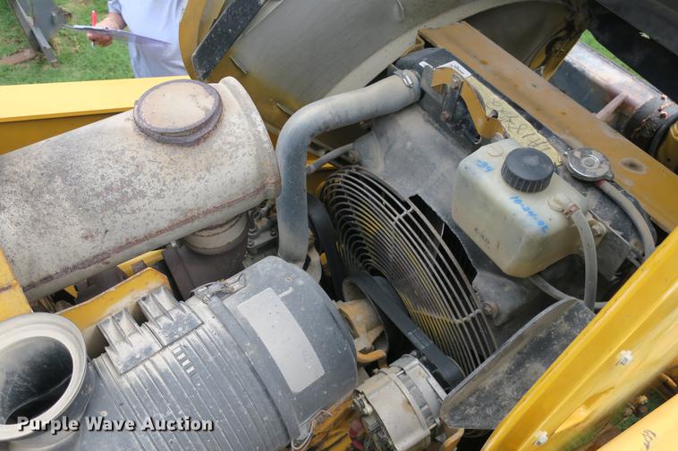 image for item DE3797 2002 John Deere 310SG backhoe