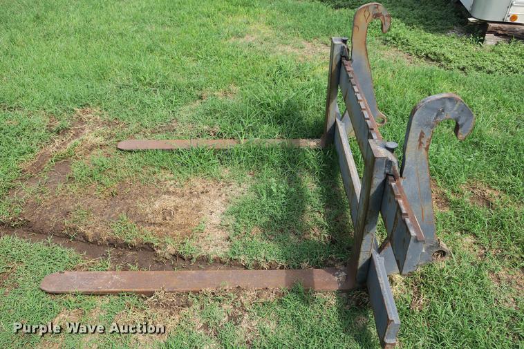 image for item DE3797 2002 John Deere 310SG backhoe