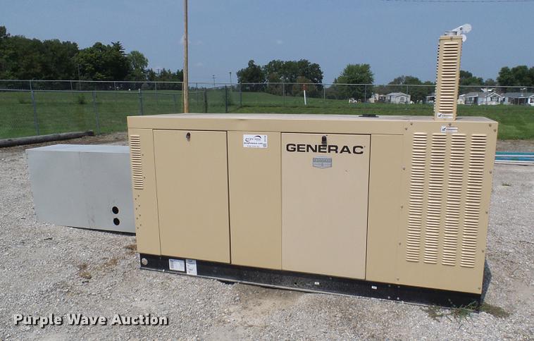 image for item DE5166 2007 Generac QT13068ANSNA generator